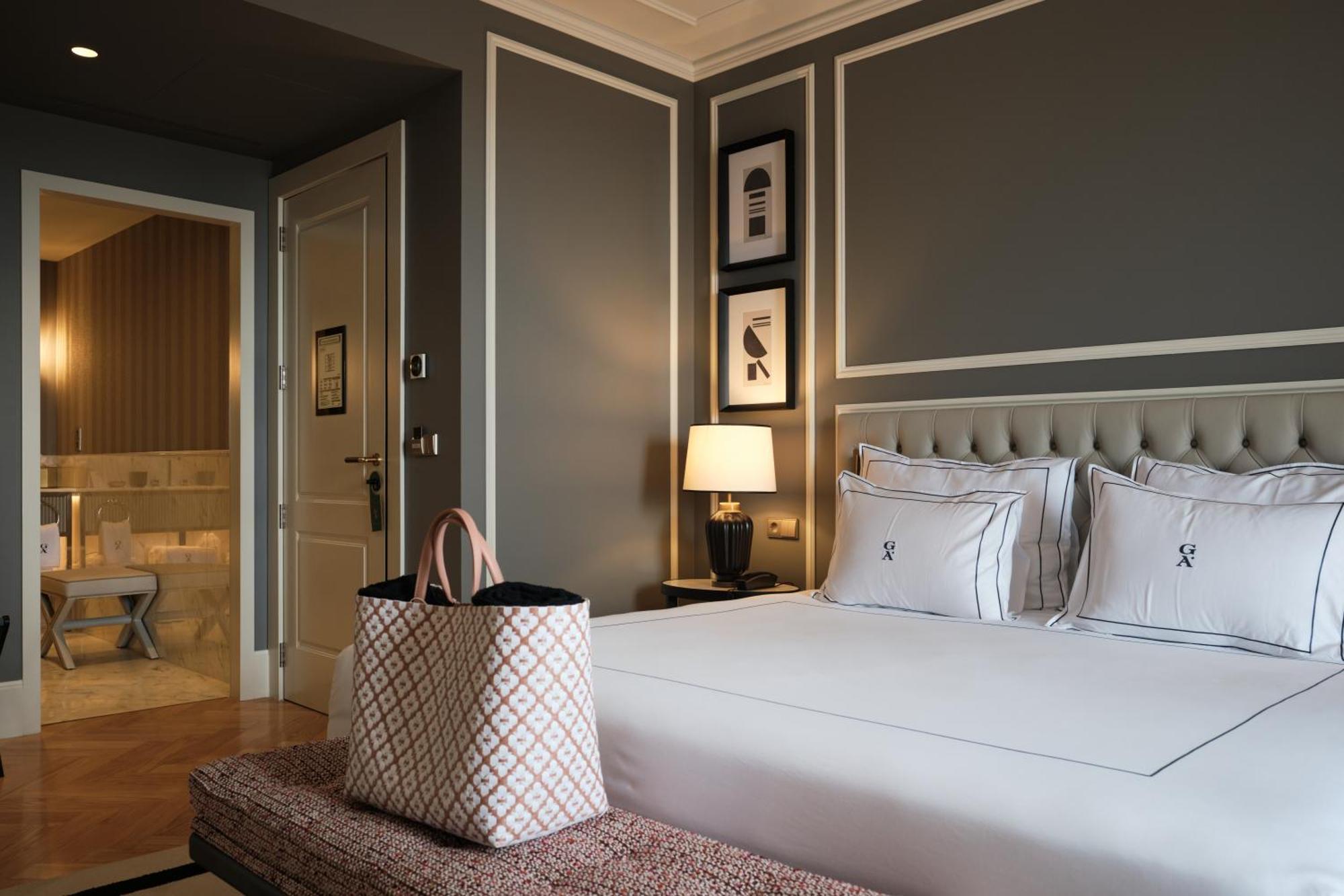 פורטו Ga Palace Hotel & Spa, A Xixth-Century Villa מראה חיצוני תמונה A bedroom at the hotel
