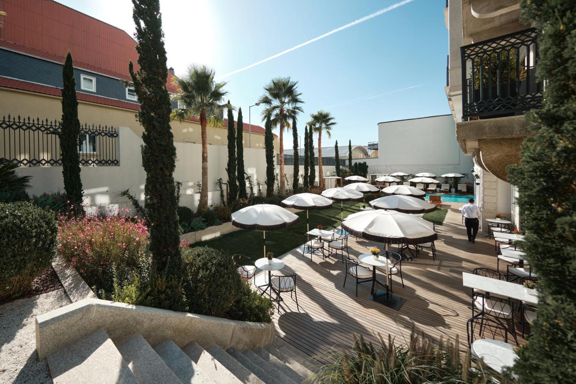 פורטו Ga Palace Hotel & Spa, A Xixth-Century Villa מראה חיצוני תמונה The hotel's courtyard