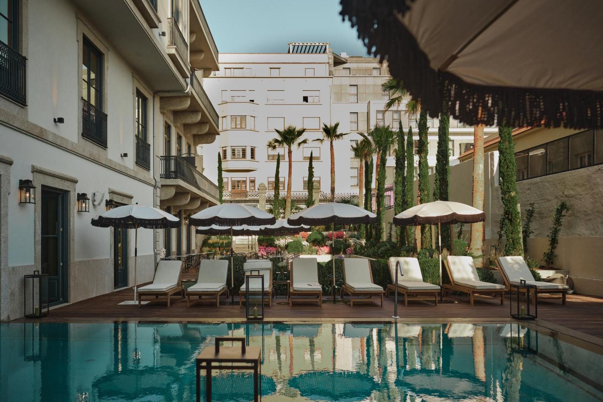 פורטו Ga Palace Hotel & Spa, A Xixth-Century Villa מראה חיצוני תמונה The hotel's pool